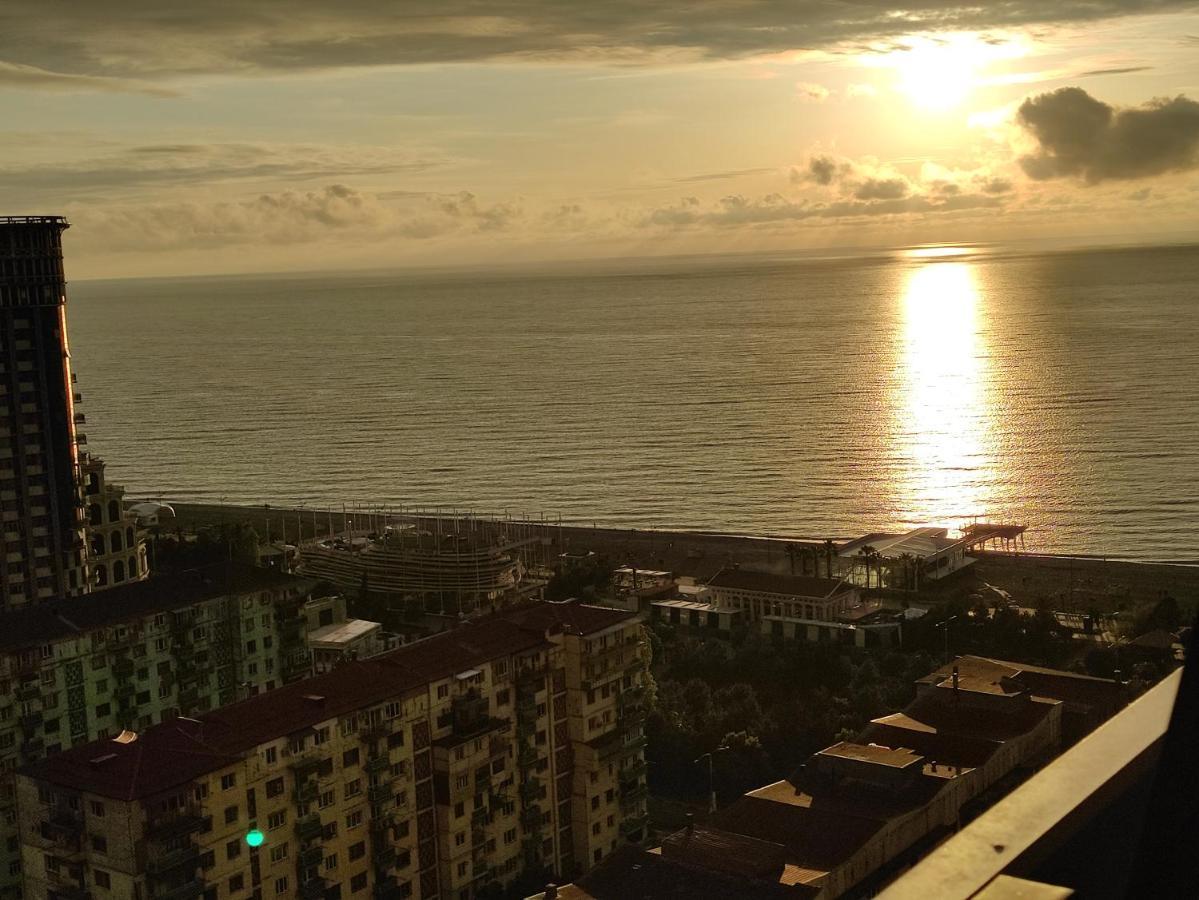 Apartment Studio Batumi Esterno foto